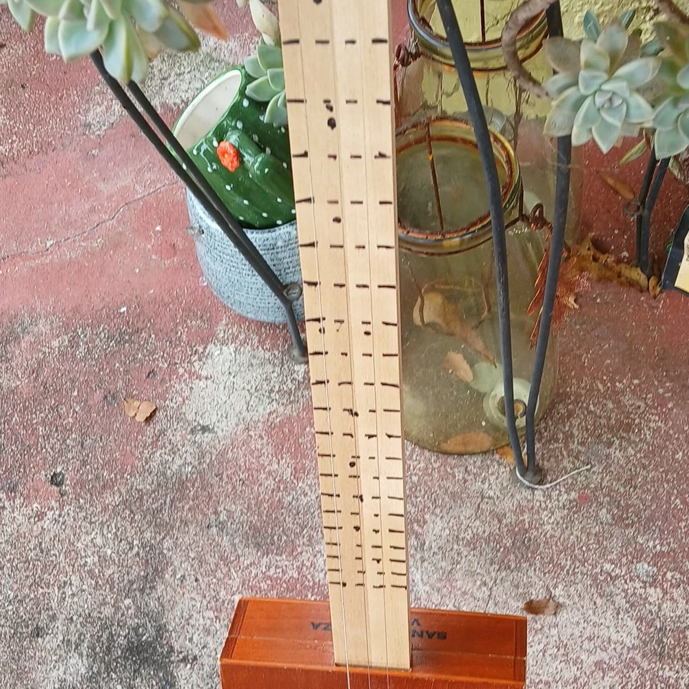 Homemade guitars  made by Ron smith - Picture 5 of 6